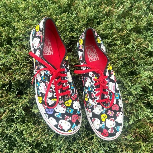 VANS Hello Kitty Authentic Lo Pro Sneakers Black/Red Unisex Size M 7 W 8.5 - Picture 3 of 13